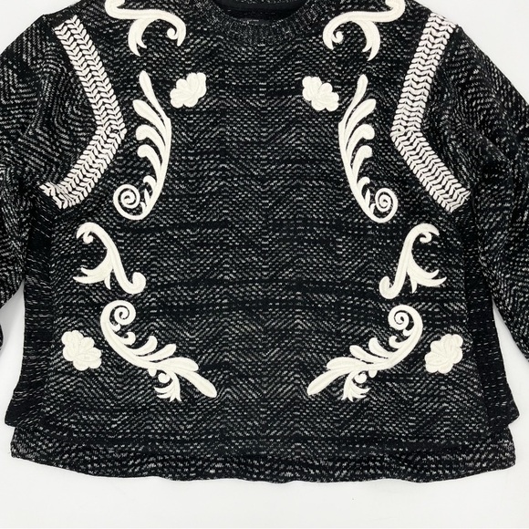 Lucky Brand Black & White Embroidered Boxy High-Low Pullover Crewneck Sweater - Picture 5 of 9
